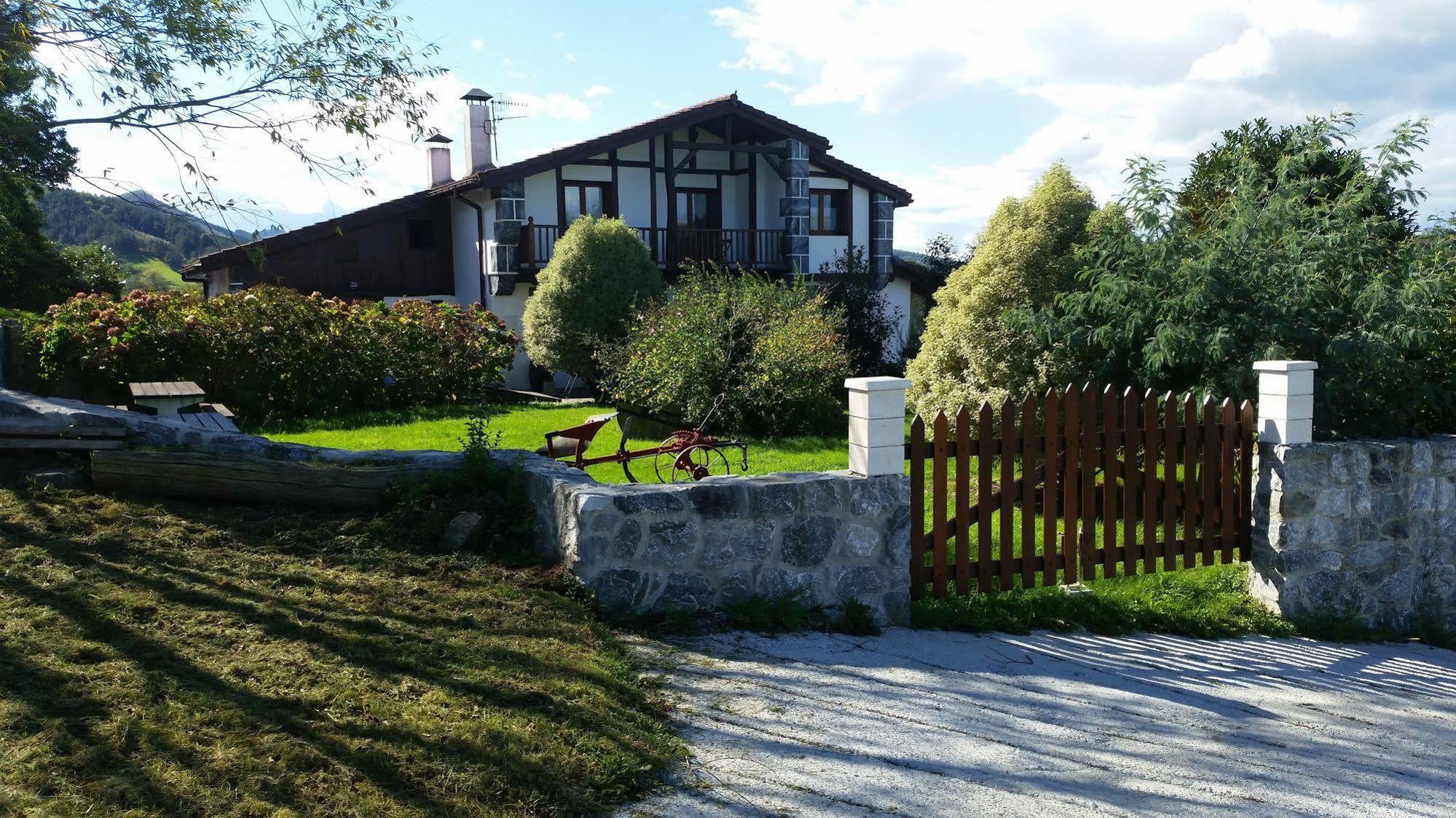 Casa Rural Olazi Oiartzun Ngoại thất bức ảnh